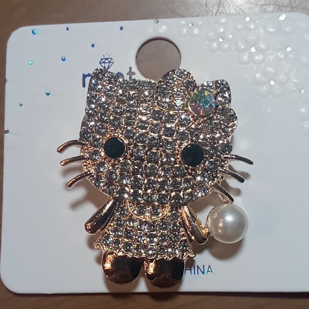 Hello Kat brooch